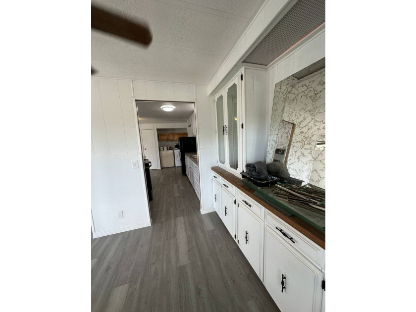 PRICE REDUCED, OWNER FINANCING AVAILABLE!!! TURN KEY. Owner will - photo 8
