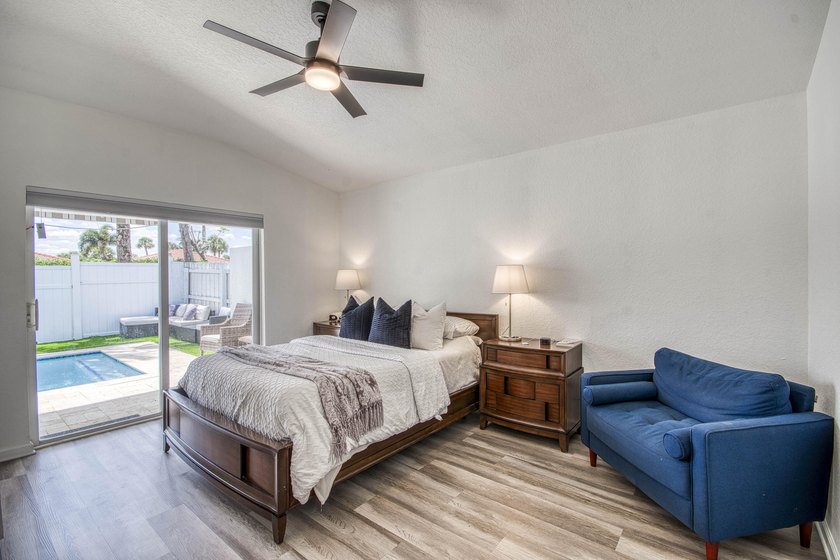 Beautifully updated 4-bedroom, 2-bath home featuring a brand-new - photo 14