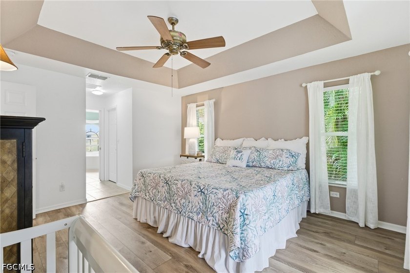 WATERFRONT POOL HOME | CAPE CORAL This beautifully maintained - photo 22