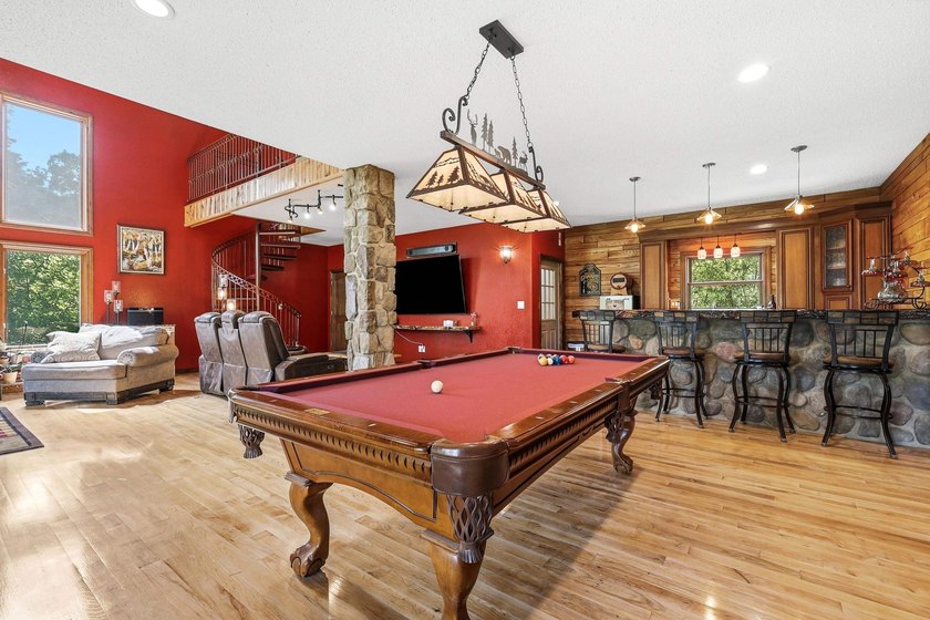 A rare opportunity awaits at 1763 Saint Catherine's Road in - photo 26