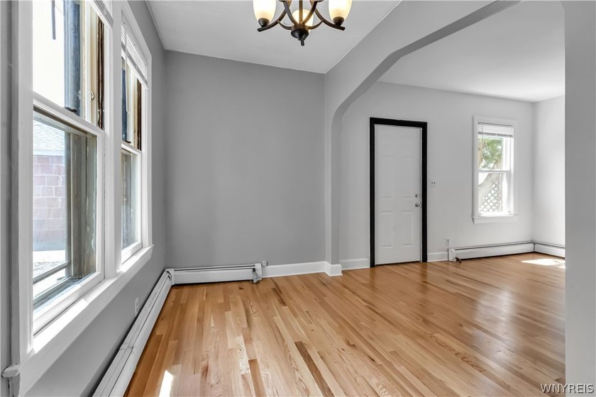 Located in the heart of Buffalo's historic Allentown - photo 33