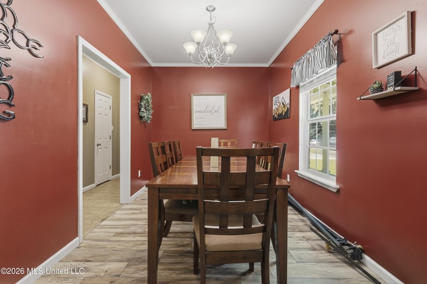 Enjoy the perfect blend of privacy and convenience with this - photo 21