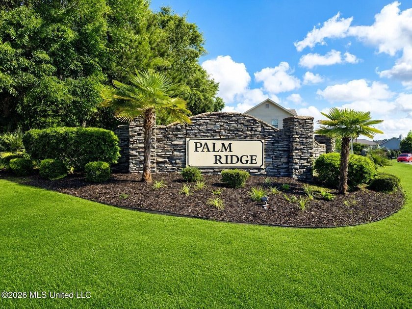 Welcome home to this beautifully appointed 4-bedroom, 3.5-bath - photo 4