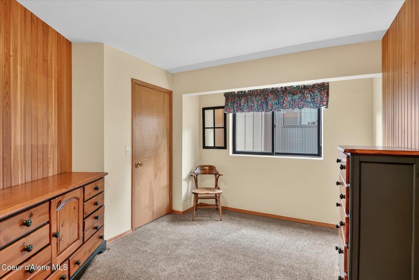 Luxury ski-in/ski-out Highland Village condo with a warm rustic - photo 27