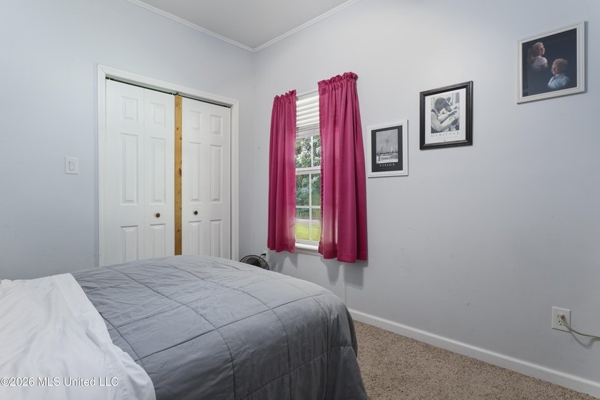 Enjoy the perfect blend of privacy and convenience with this - photo 32