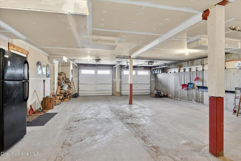 Luxury ski-in/ski-out Highland Village condo with a warm rustic - photo 35