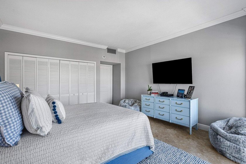 Escape to paradise in this exquisite updated penthouse unit at - photo 22
