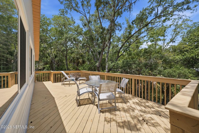 STUNNING WATERFRONT RETREAT! Welcome to your dream coastal home - photo 34