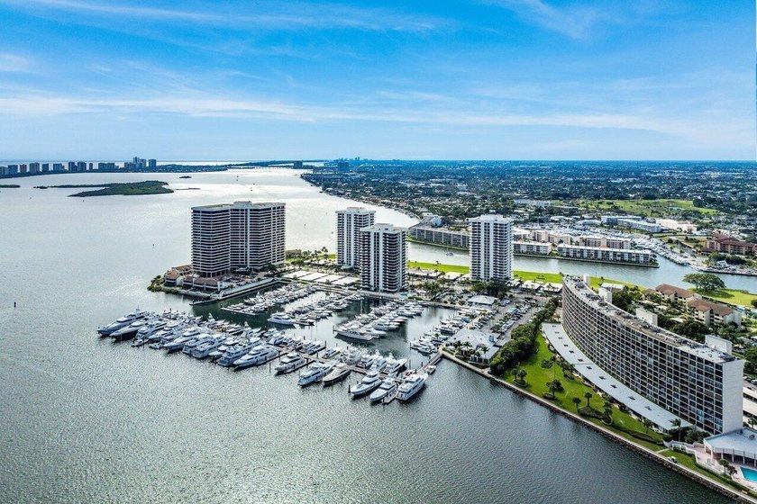 Escape to paradise in this exquisite updated penthouse unit at - photo 42