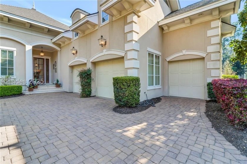 Step into perfection - size, style, and layout all come together - photo 5