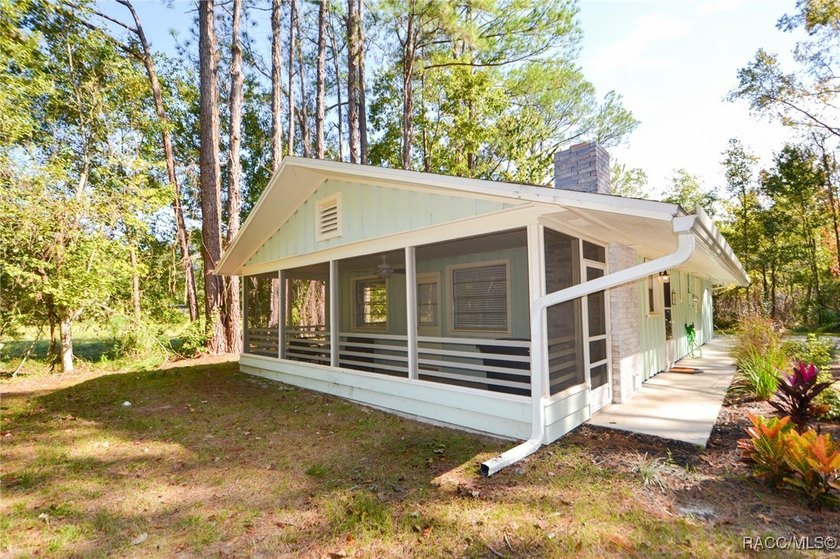Welcome to this nicely updated 3-bedroom, 2-bath home in the - photo 4
