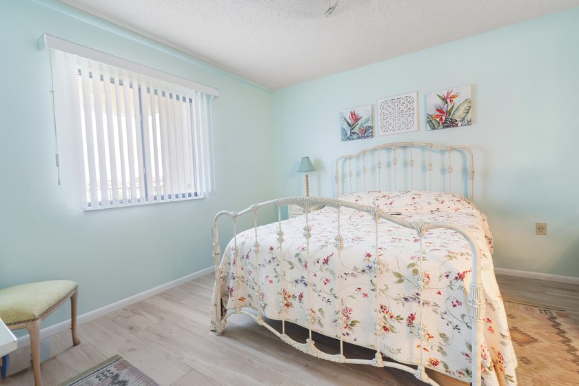 901 Seafarer Cir 306 - photo 6