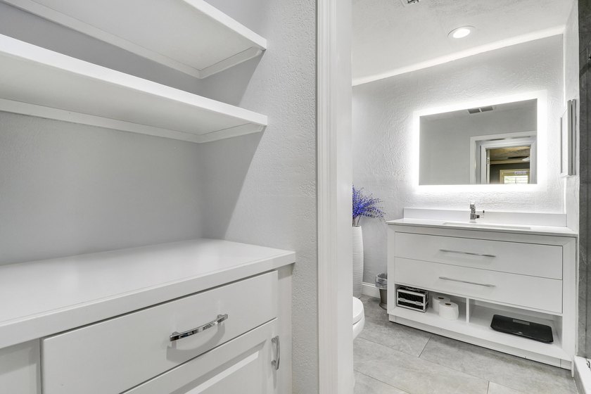 Welcome to 19049 SE Robert Drive. This charming Jupiter home - photo 20