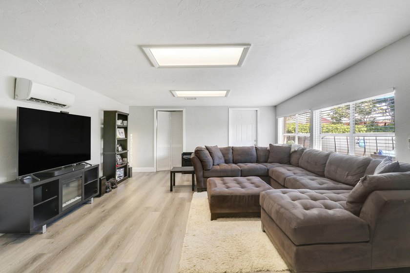 Welcome to 19049 SE Robert Drive. This charming Jupiter home - photo 27