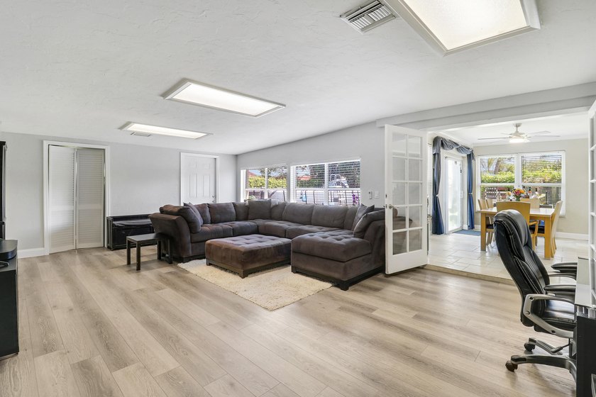 Welcome to 19049 SE Robert Drive. This charming Jupiter home - photo 28