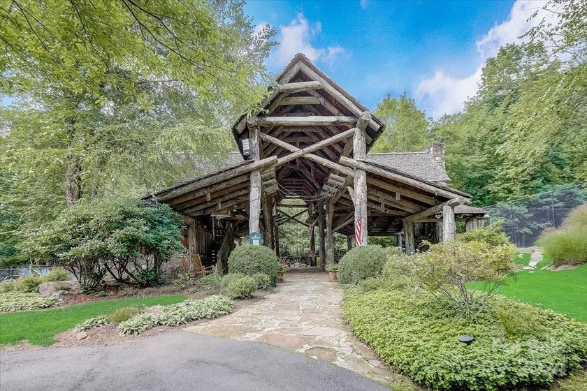 Double Lot on Chestnut Village which is a delightful street w/in - photo 32