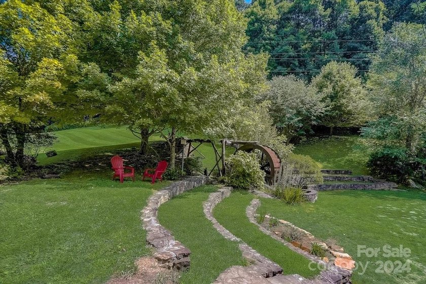 Double Lot on Chestnut Village which is a delightful street w/in - photo 39