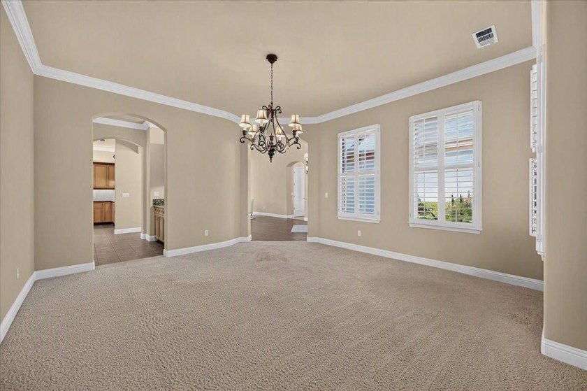 Offered for the first time by its original owner, this custom - photo 8