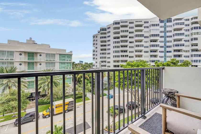 One-of-a-kind and unlike anything else in Essex Tower, this - photo 14