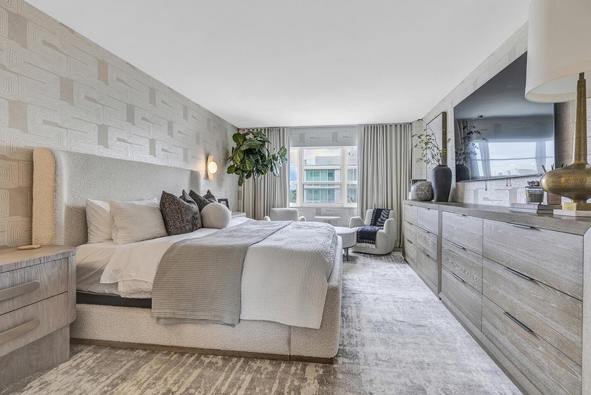 One-of-a-kind and unlike anything else in Essex Tower, this - photo 17