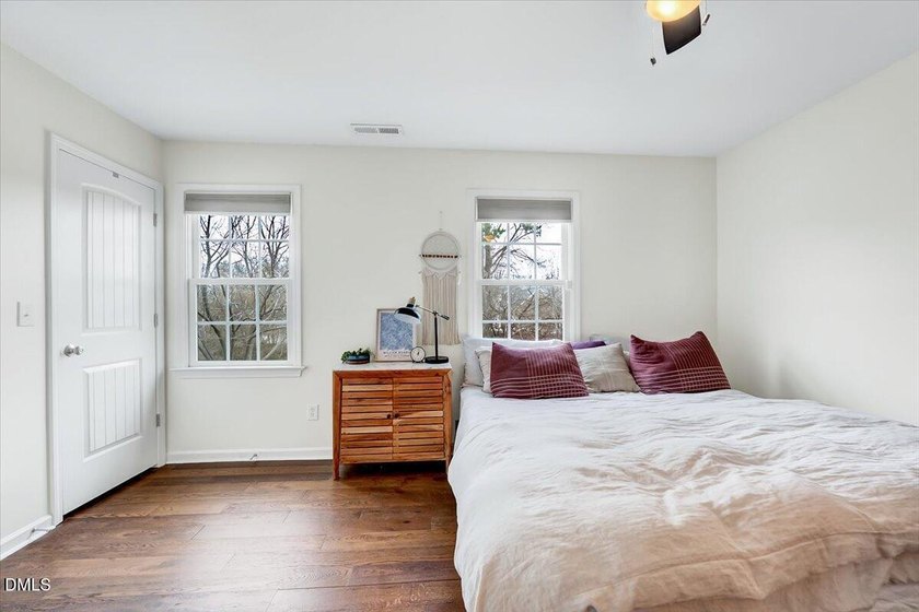 Welcome to this beautifully updated and well-maintained Apex - photo 4