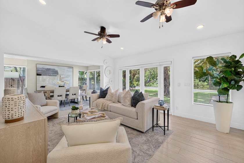 Beautifully updated Florida Ranch home overlooking Cliff Lake - photo 5