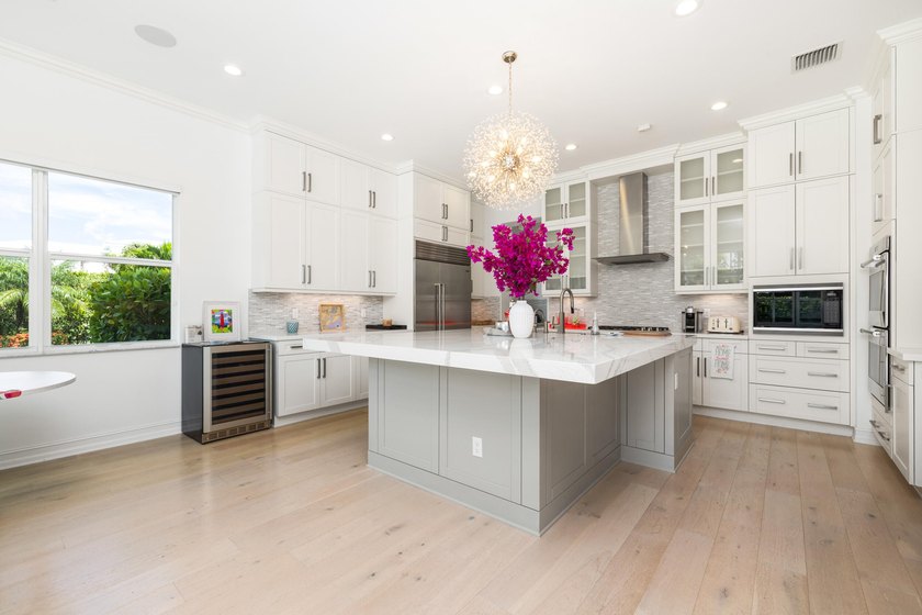 Welcome to 8120 SE Old Plantation Circle located in Prado, one - photo 7