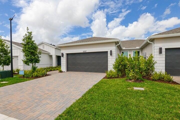 Move-in ready! Step into this stylishly designed 3 BR, 2 BA - photo 3