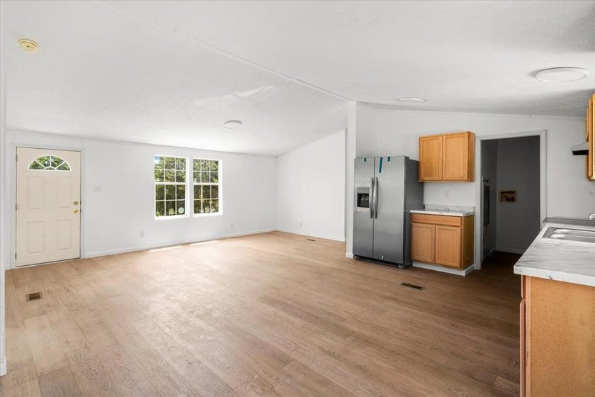 BACK ON THE MARKET AT NO FAULT TO SELLER Spacious double-wide - photo 13