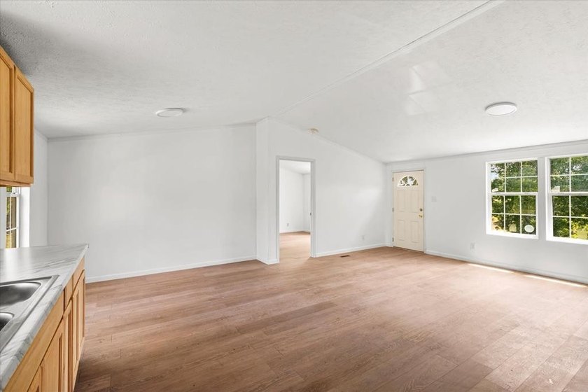 BACK ON THE MARKET AT NO FAULT TO SELLER Spacious double-wide - photo 14