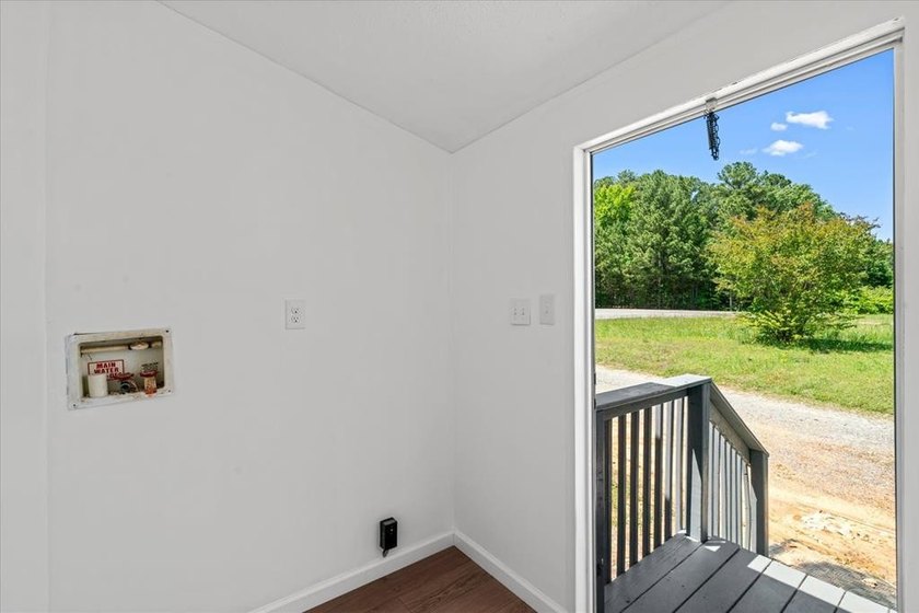 BACK ON THE MARKET AT NO FAULT TO SELLER Spacious double-wide - photo 16