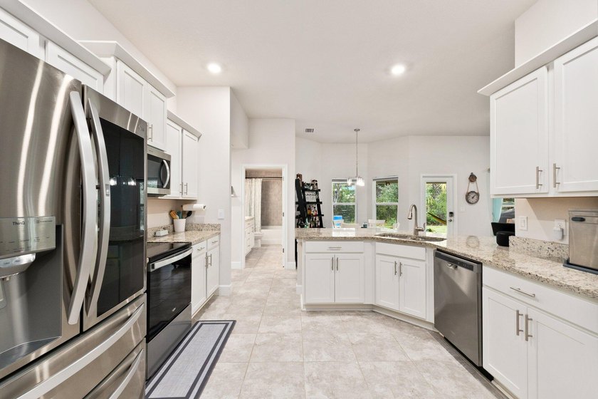 This stunning 2022-built CBS home features (4) beds, (3) baths - photo 25