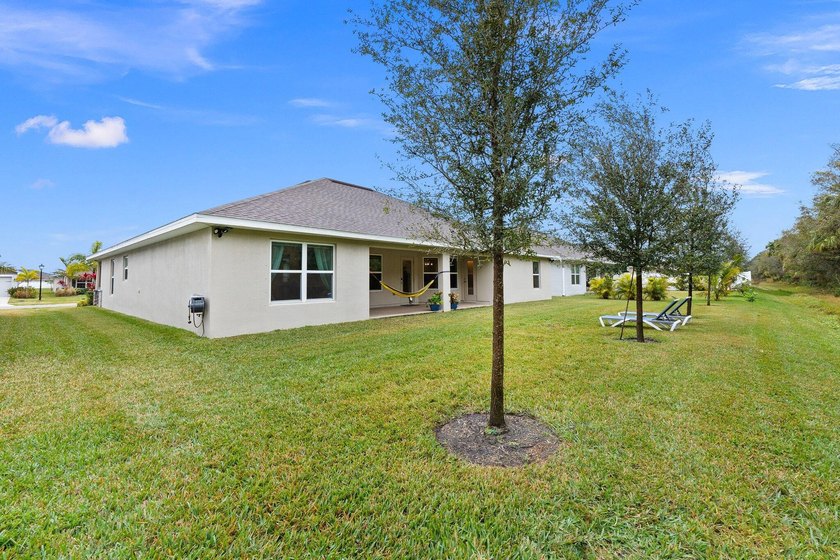 This stunning 2022-built CBS home features (4) beds, (3) baths - photo 50