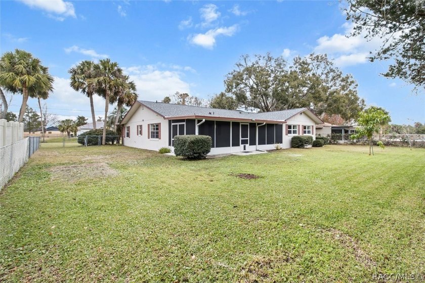 This beautifully remodeled home is right in the HEART of golf - photo 45