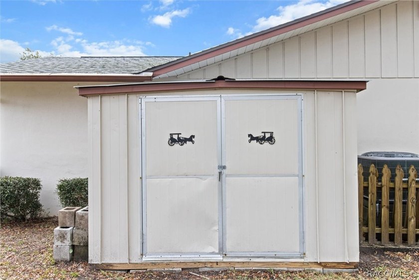 This beautifully remodeled home is right in the HEART of golf - photo 47