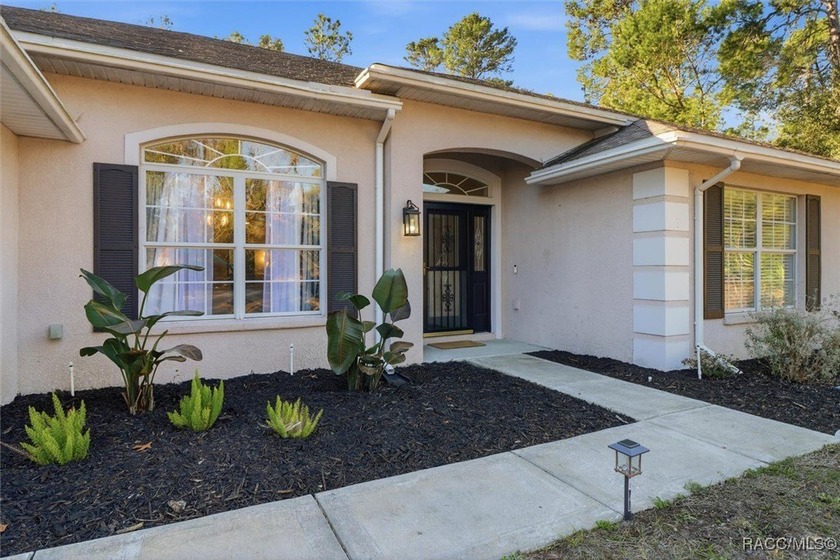 Welcome to this spacious 4-bedroom, 3 full bathroom home located - photo 4