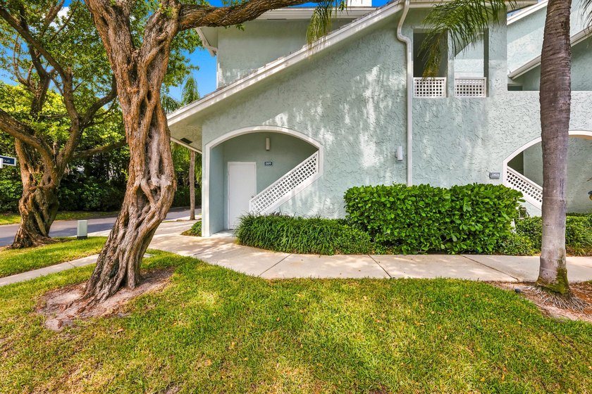 Welcome to Sea Colony, one of Jupiter's most sought-after - photo 5