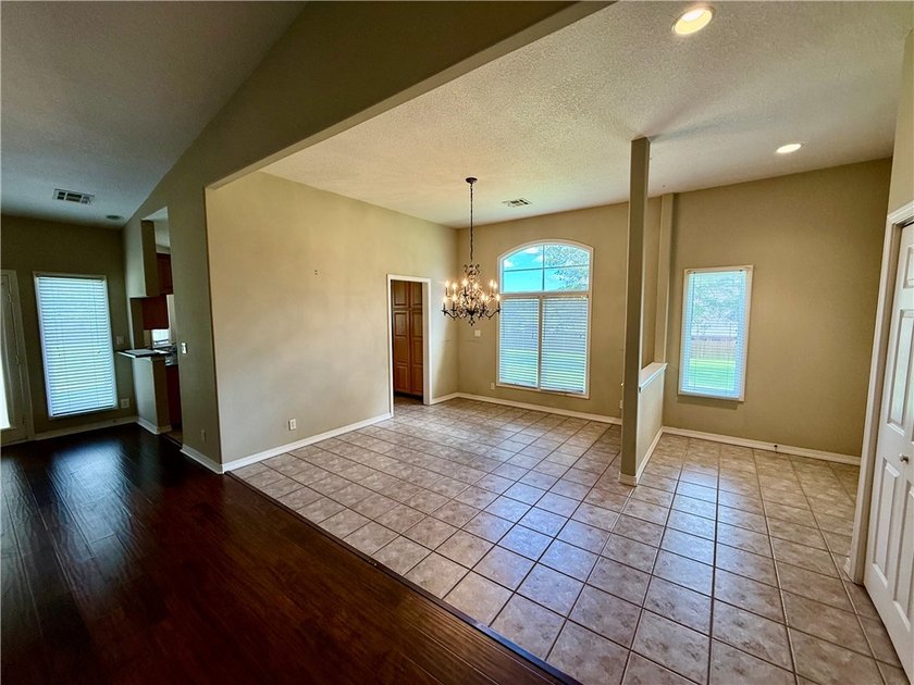 4214 Meadow View is a rare 2 bedroom, 2 bathroom condo in - photo 4