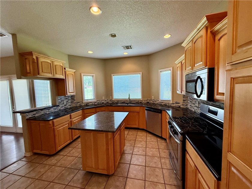 4214 Meadow View is a rare 2 bedroom, 2 bathroom condo in - photo 5