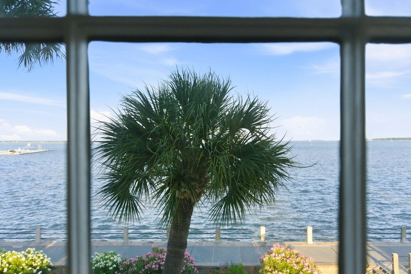 The Nathaniel Ingraham House, circa 1810, is a rare opportunity - photo 50
