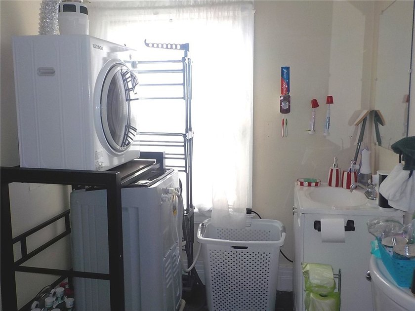 Welcome to this turn-key investment opportunity or owner - photo 12