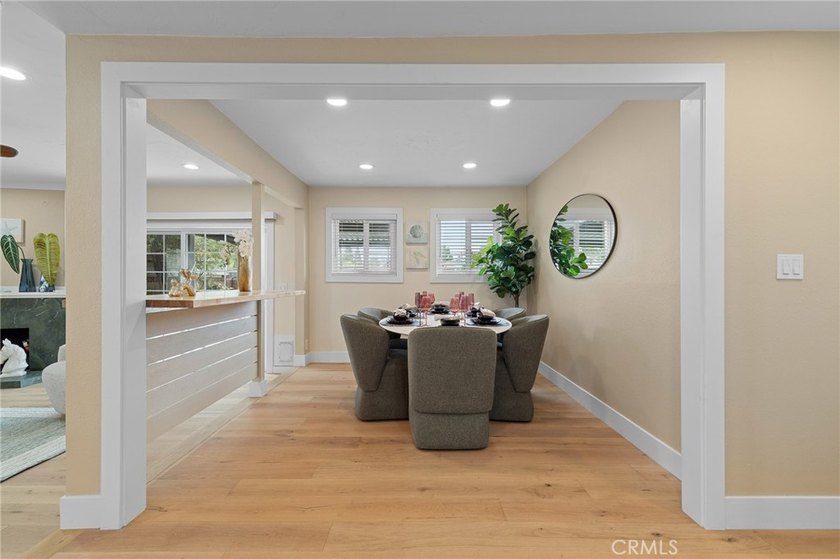GORGEOUS HOME ideally located on the border of Westminster and - photo 14