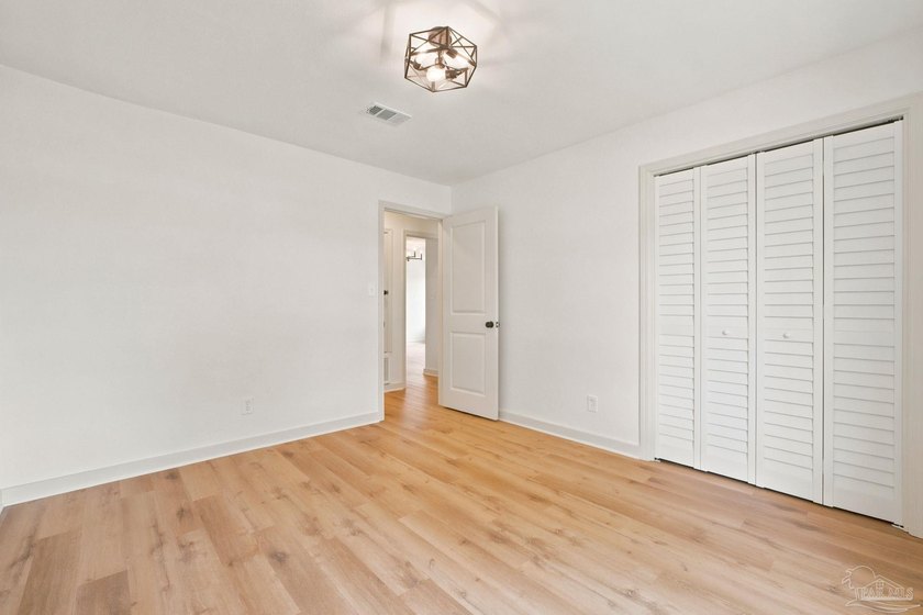 Welcome to this beautifully remodeled, turn-key home in - photo 22