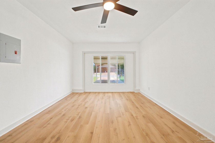 Welcome to this beautifully remodeled, turn-key home in - photo 28