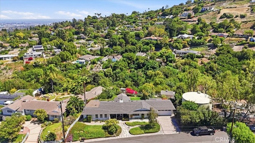 Discover Exceptional Living at 41 Hitching Post Drive: Priced - photo 3