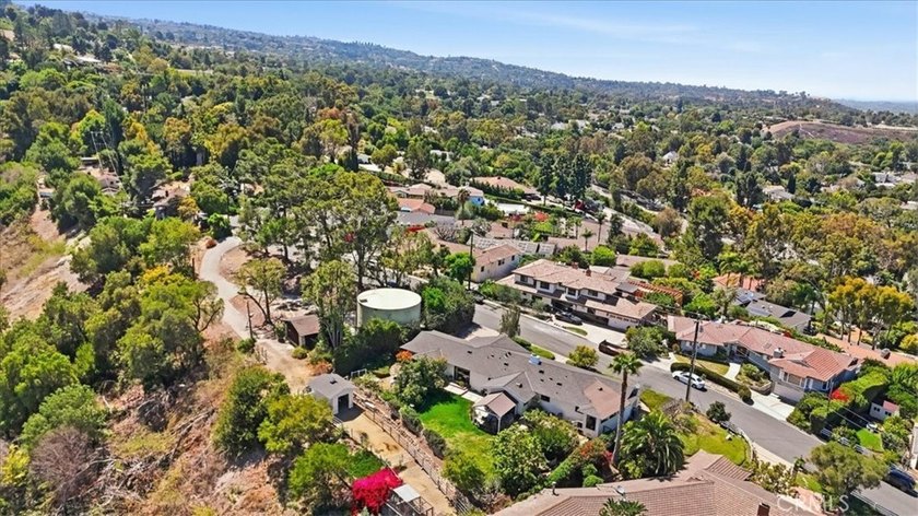 Discover Exceptional Living at 41 Hitching Post Drive: Priced - photo 10