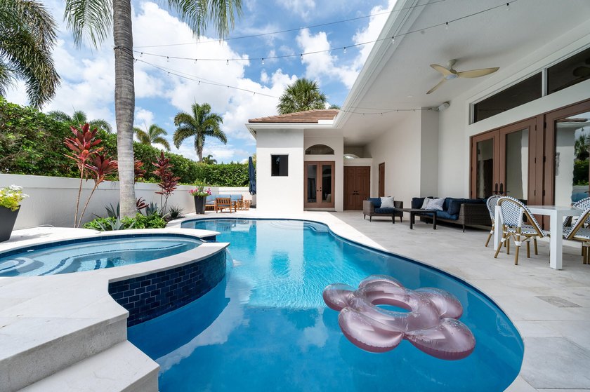 Beautifully renovated and move-in ready, this 5-bedroom, 4-bath - photo 3