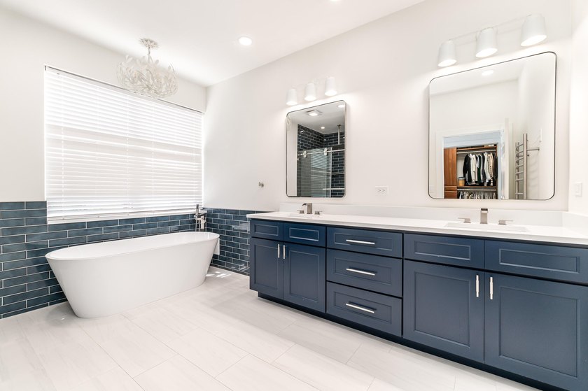 Beautifully renovated and move-in ready, this 5-bedroom, 4-bath - photo 10