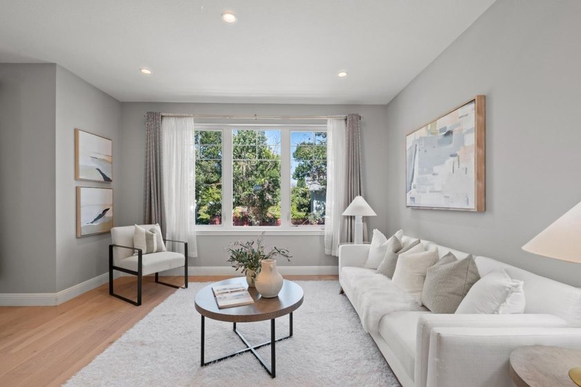 *6-year-new updated single-family home with foothill views - photo 3