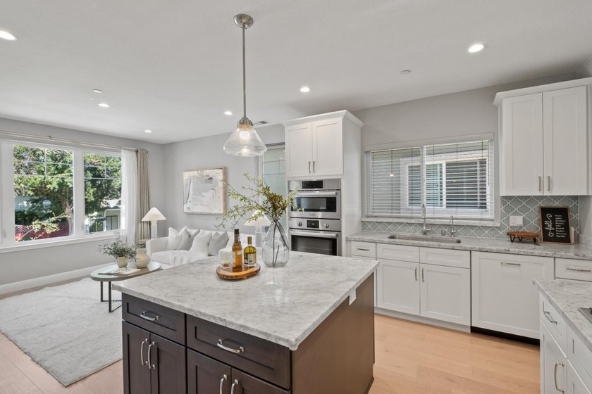 *6-year-new updated single-family home with foothill views - photo 4